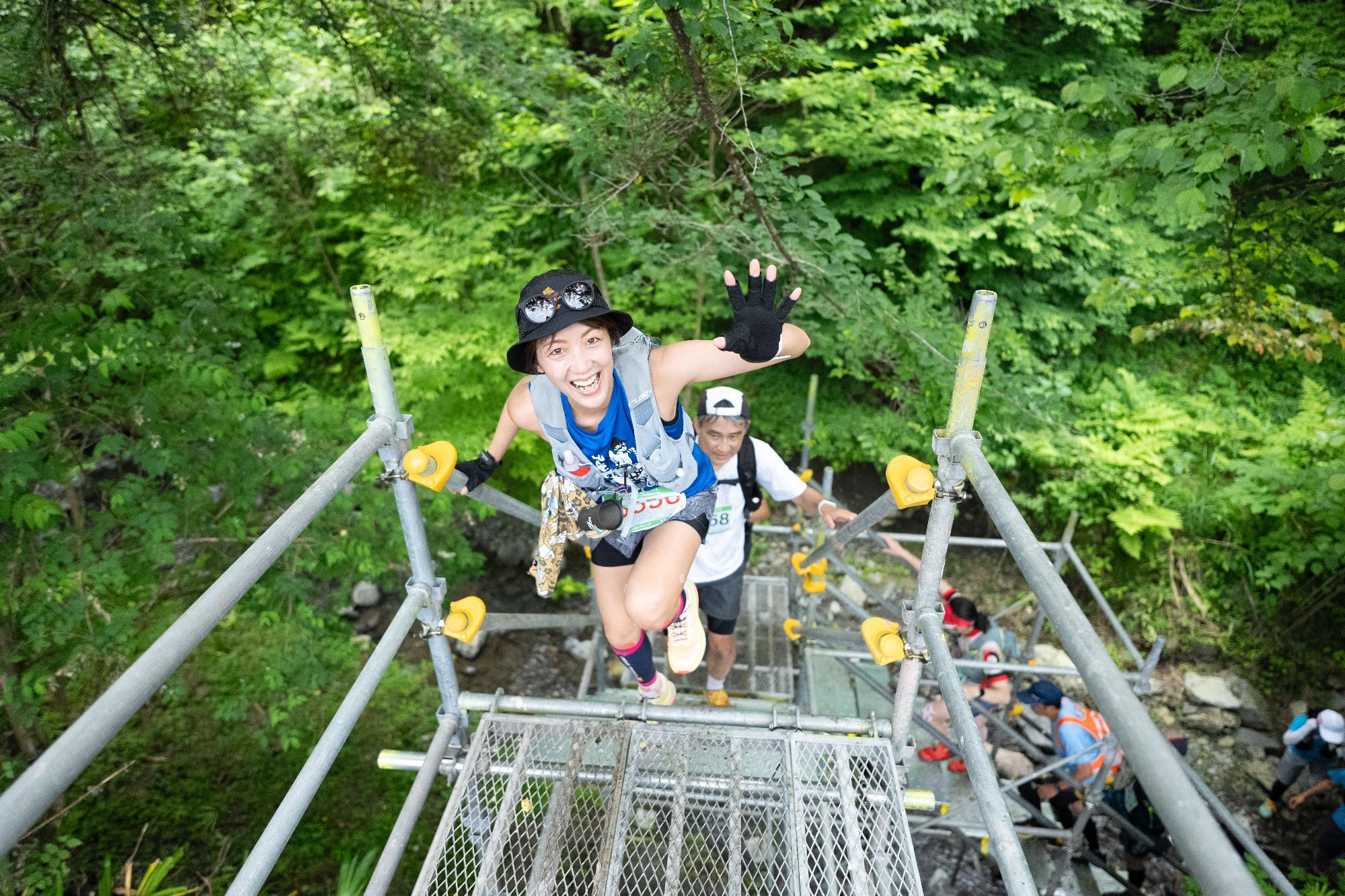 高島市公式サイトで公開されているトレイルランレース関連の写真。実行委員会と地域協賛が支える野外スポーツイベントのイメージ補助として用いる。